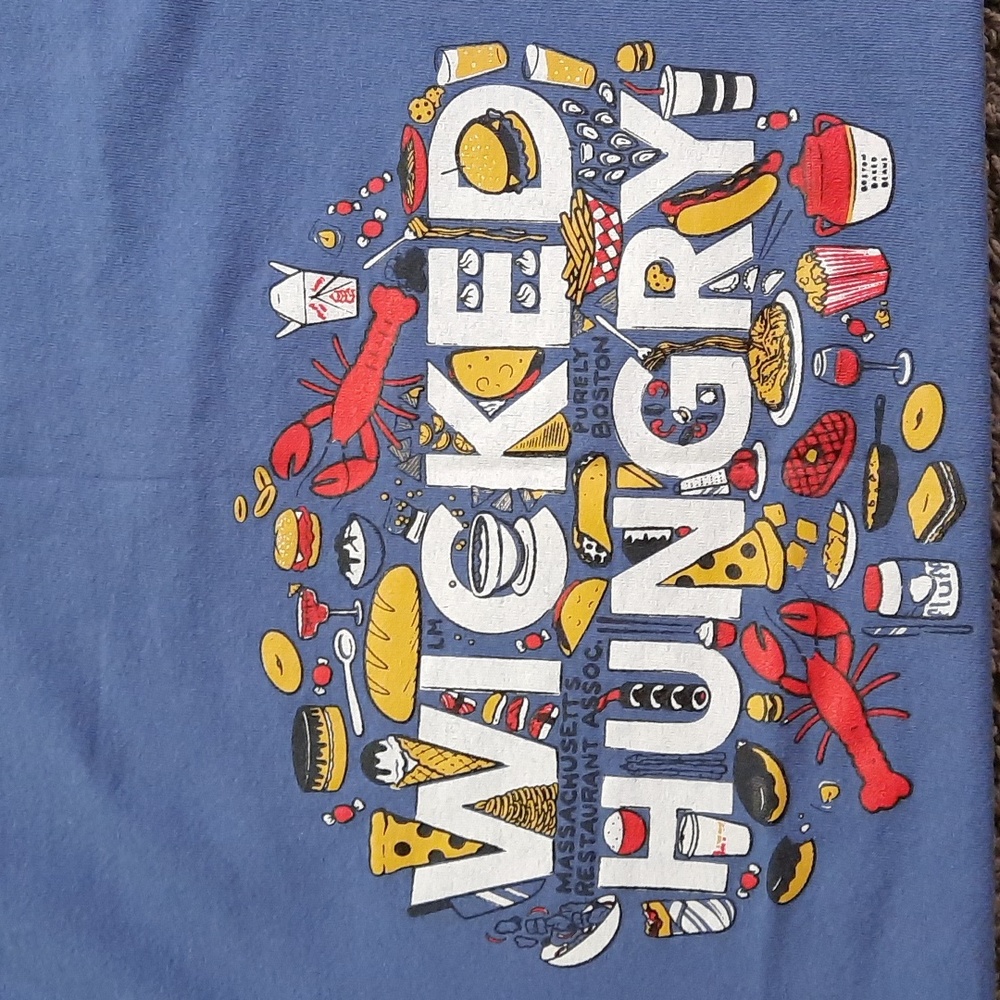Men's XL Blue-Gildan-Heavy Cotton-Graphic T-shirt "Wicked Hungry"